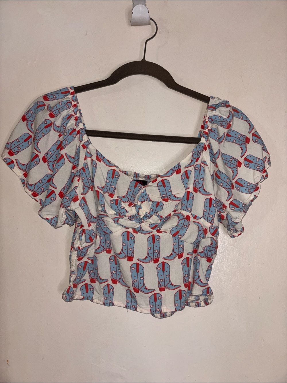 White Printed Puff-Sleeve Crop Top with Light Blue & Red Motif